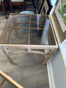 39We have 2 of these and a matching sofa table.